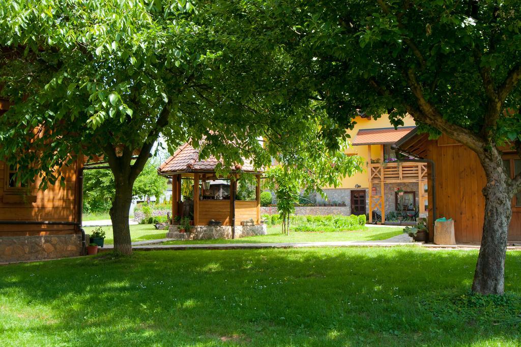 Tourist Farm Ob Izviru Krupe Villa Semic Dış mekan fotoğraf