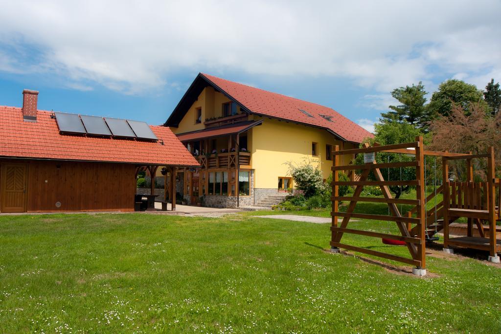 Tourist Farm Ob Izviru Krupe Villa Semic Dış mekan fotoğraf